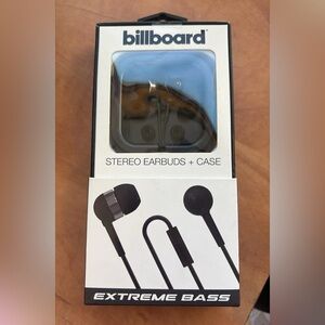 Billboard stereo earbuds + case